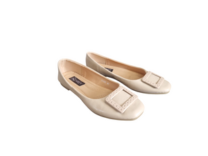 Azarey Cream Pumps Womens Flat Shoes