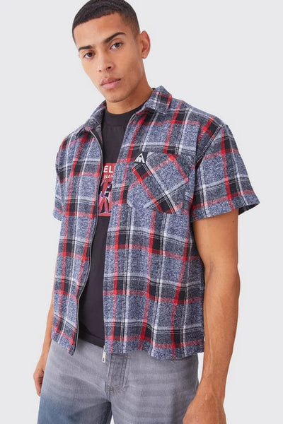 BoohooMan SHORT SLEEVE BOXY BRANDED CHECKED SHIRT