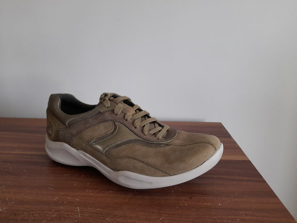 Clarks Wave Flow Lace Sports Leather Khaki Womens Sneakers - Stockpoint Apparel Outlet