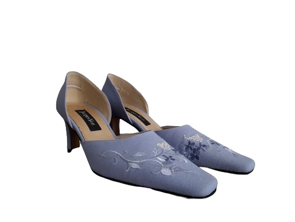 Low heel pointed toe shoe with matching clutch bag. GS18J - Catherines of  Partick