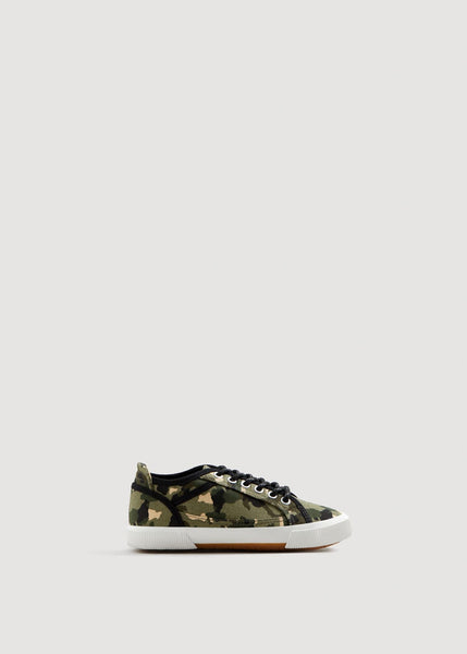 Mango Camo Print Older Boys Sneakers - Stockpoint Apparel Outlet