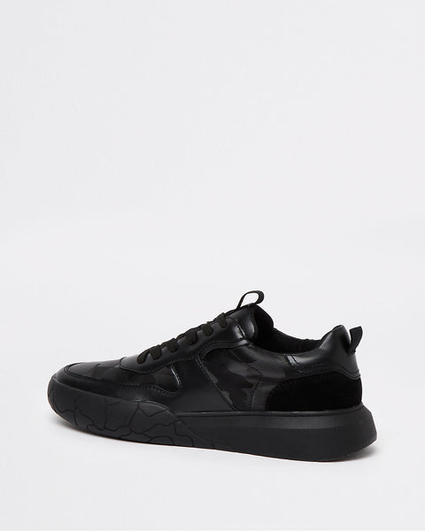 River Island Black Camo Print Lace Up Runner Mens Trainers - Stockpoint Apparel Outlet
