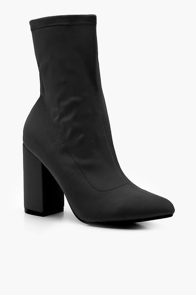 Boohoo Ladies Stretch Pointed Toe Sock Boots - Stockpoint Apparel Outlet