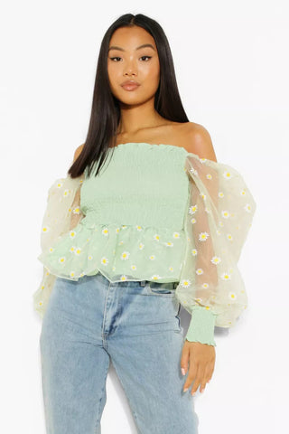 Boohoo Petite Daisy Organza Shirred Mint Peplum Ladies Top - Stockpoint Apparel Outlet